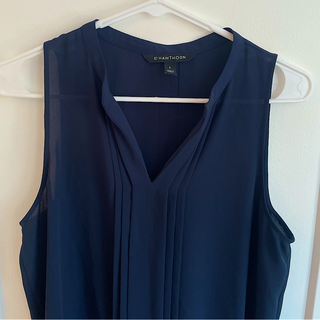 41 Hawthorn Sleeveless Navy Blouse Pleated Detailing V Neck Work Top | Small S